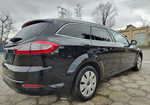 Ford Mondeo cena 29600 przebieg: 230000, rok produkcji 2013 z Góra małe 379